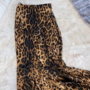 Satin Leopard print maxi skirt w slit